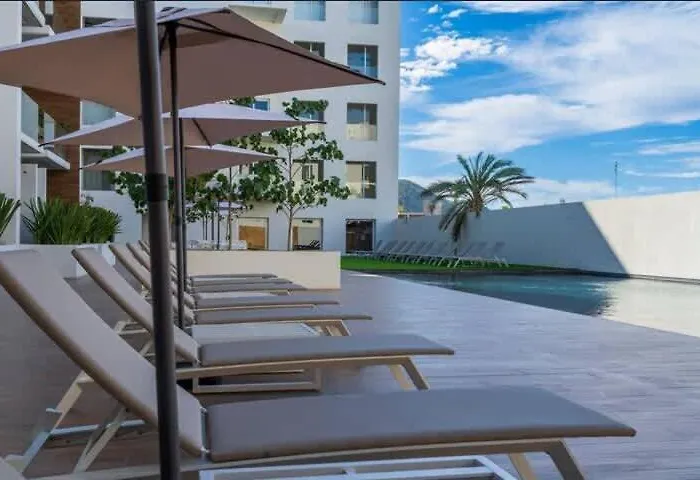 3br & Dining Steps Away * Cabo San Lucas